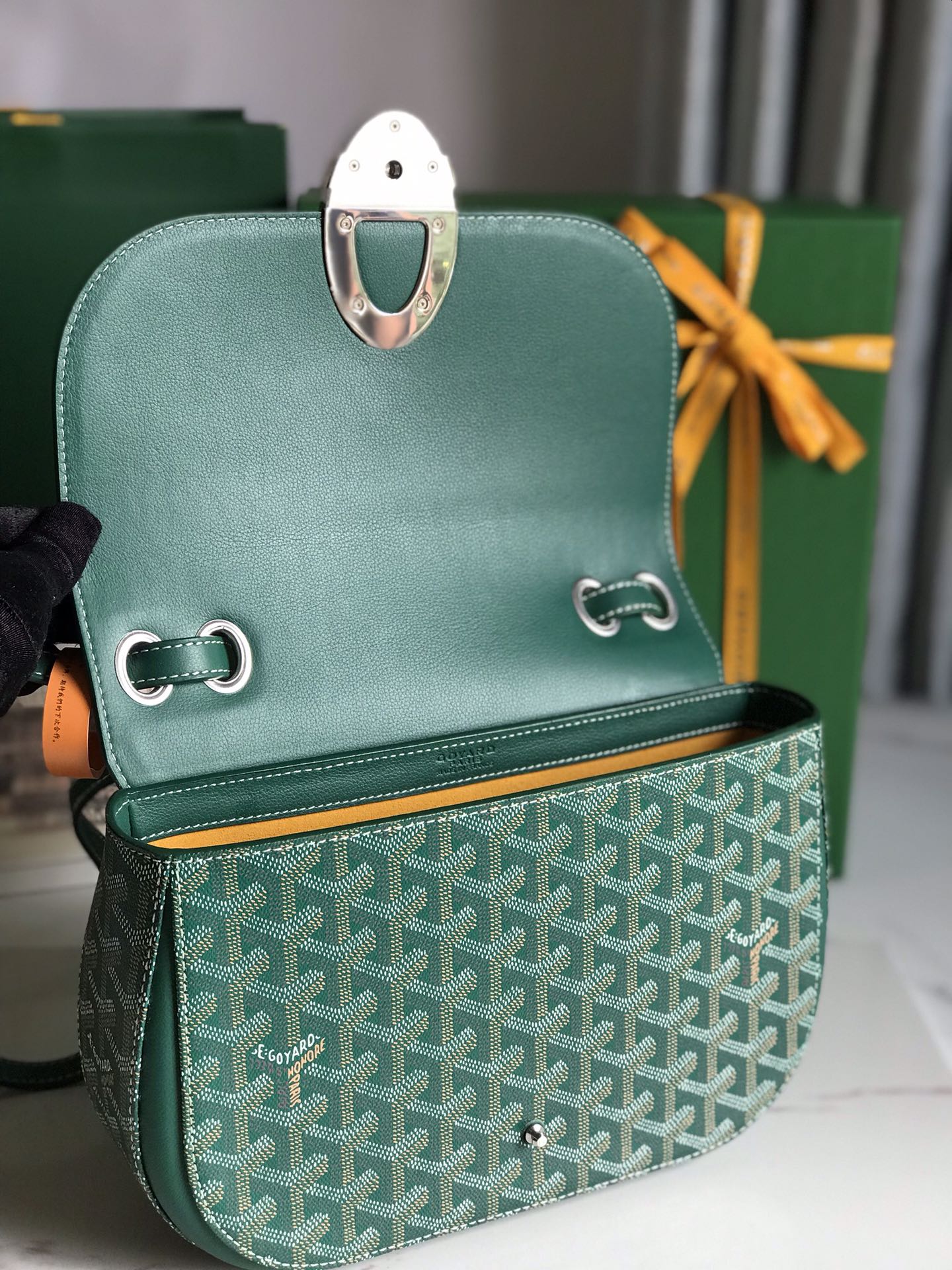 233 Bag In Green